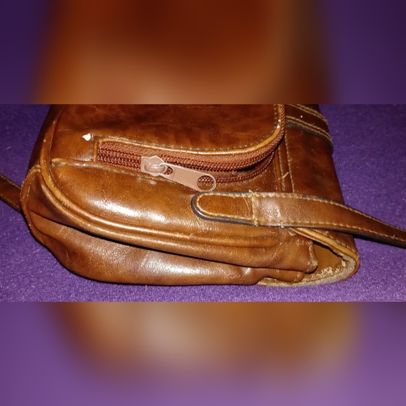 Women's Small Brown Spacious With Many Pockets Purse/Handbag - Picture 3 of 7